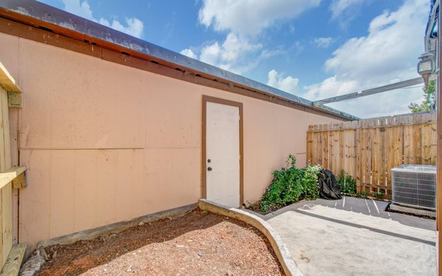 12500 Brookglade Circle 166, Houston, TX 77099