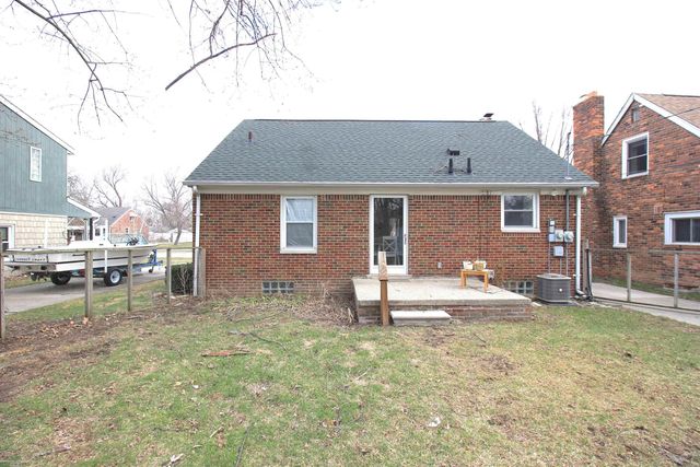 22614 Colony Street, Saint Clair Shores, MI 48080