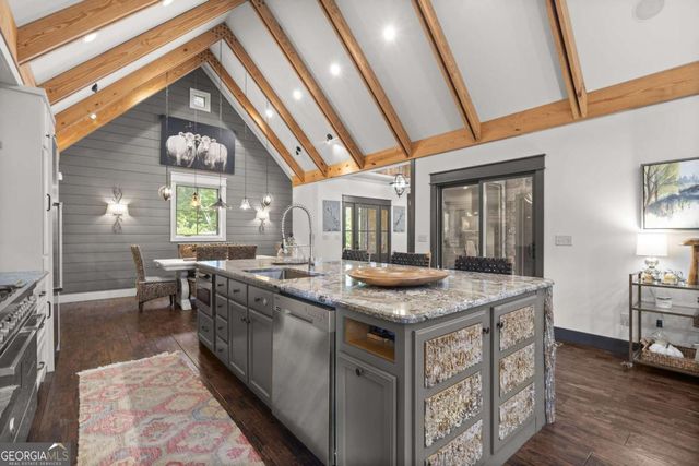 530 Burleson Road, Ellijay, GA 30536