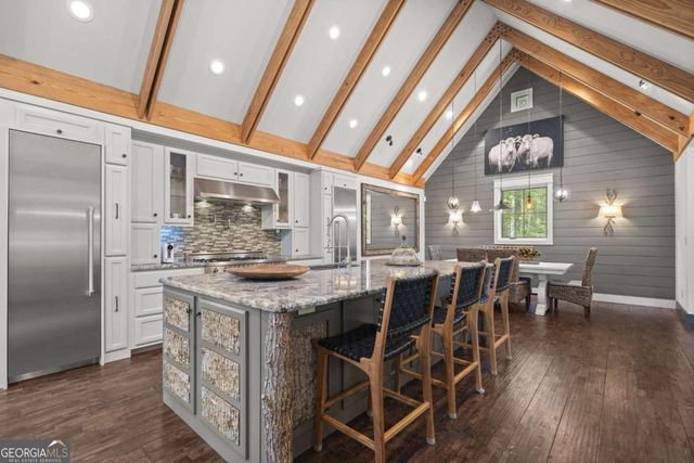 530 Burleson Road, Ellijay, GA 30536