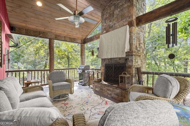 530 Burleson Road, Ellijay, GA 30536