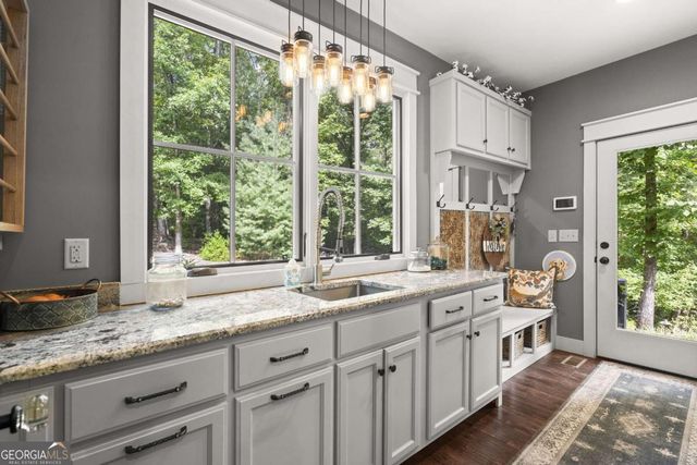 530 Burleson Road, Ellijay, GA 30536