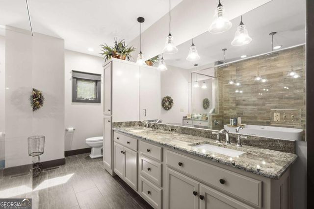 530 Burleson Road, Ellijay, GA 30536