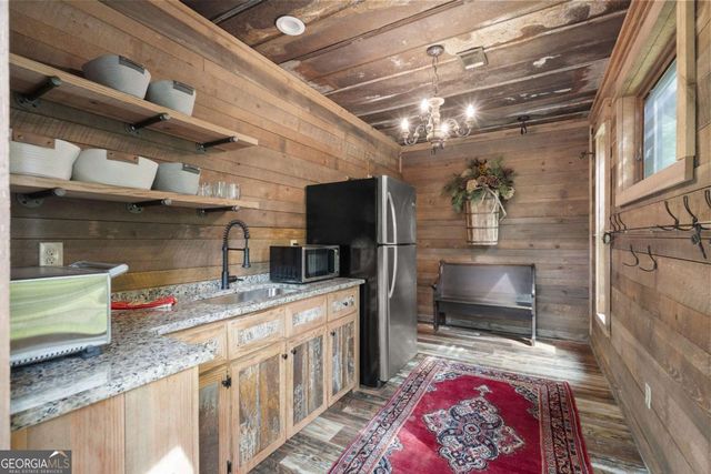 530 Burleson Road, Ellijay, GA 30536