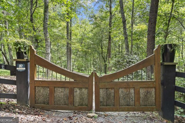 530 Burleson Road, Ellijay, GA 30536