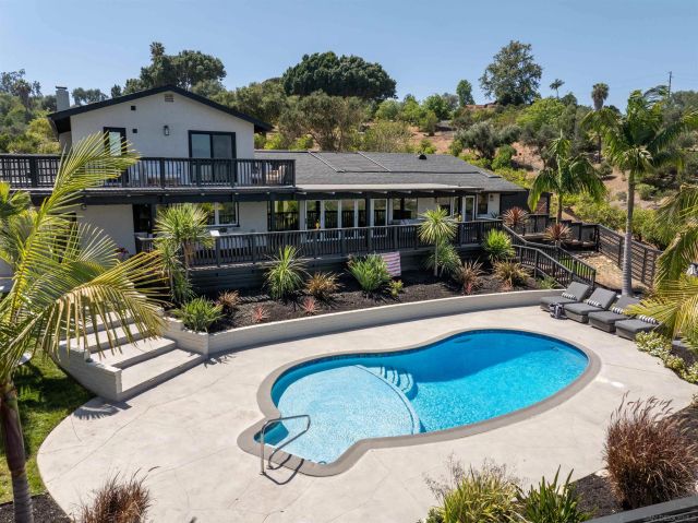 521 Rancho Camino, Fallbrook, CA 92028