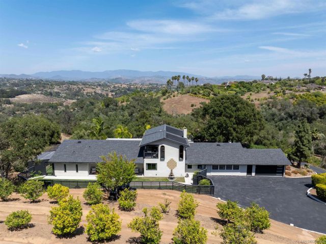 521 Rancho Camino, Fallbrook, CA 92028