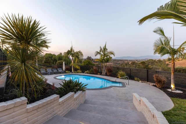 521 Rancho Camino, Fallbrook, CA 92028