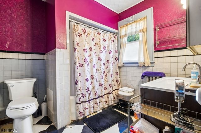 621 Springdale Ave, East Orange City, NJ 07017