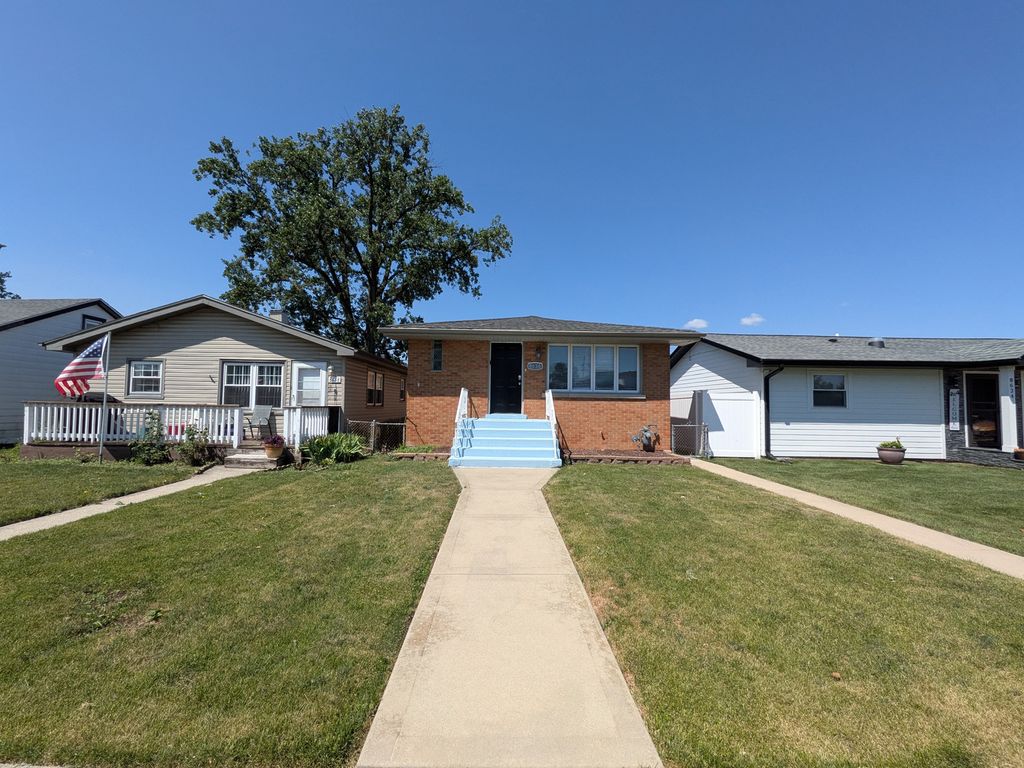 8636 Massasoit Avenue, Burbank, IL 60459 — exterior