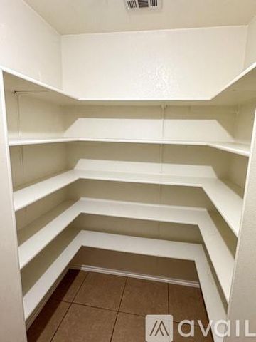 1613 Apollo CIR, Round Rock, TX 78664