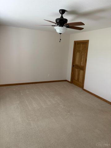 2232 Mossy Grove, Hamilton, OH 45013