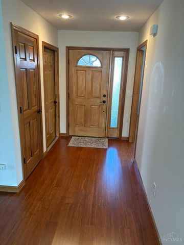 2232 Mossy Grove, Hamilton, OH 45013