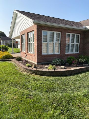 2232 Mossy Grove, Hamilton, OH 45013