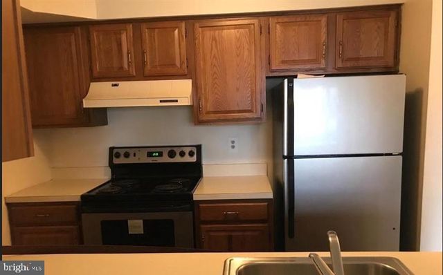 1105 ASPEN DR, Plainsboro, NJ 08536