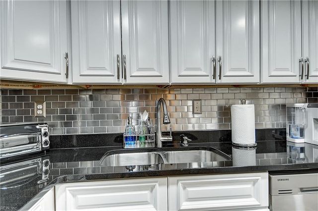 4542 Good Adams LN, Virginia Beach, VA 23455