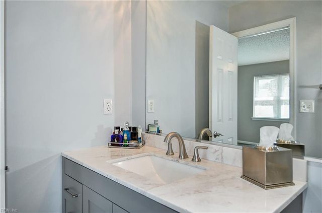 4542 Good Adams LN, Virginia Beach, VA 23455