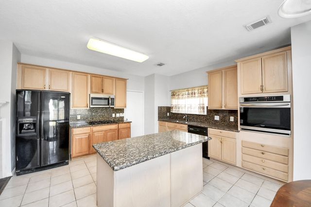 5519 Gatesprings Lane, Sugar Land, TX 77479