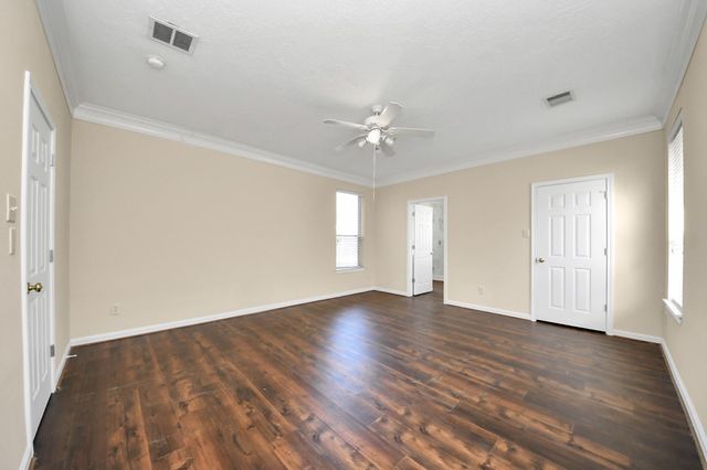 5519 Gatesprings Lane, Sugar Land, TX 77479