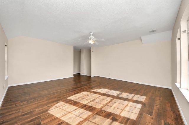 5519 Gatesprings Lane, Sugar Land, TX 77479