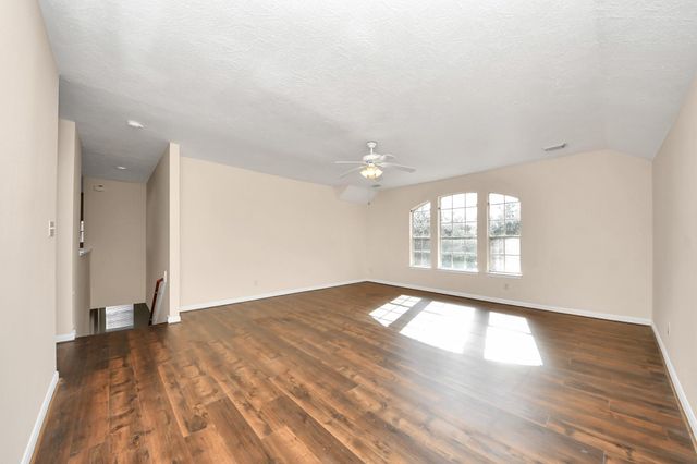 5519 Gatesprings Lane, Sugar Land, TX 77479