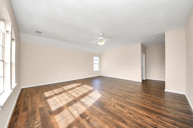 5519 Gatesprings Lane, Sugar Land, TX 77479