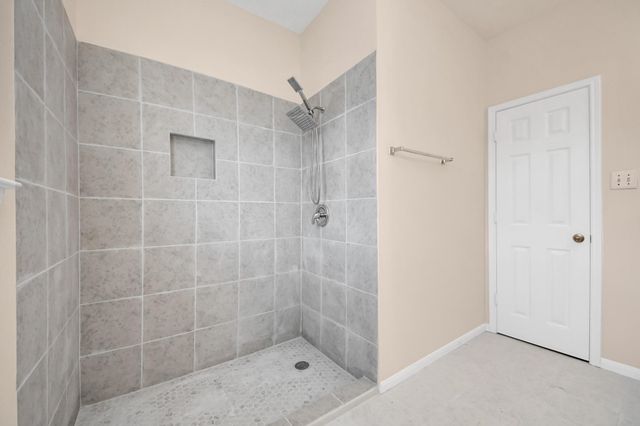 5519 Gatesprings Lane, Sugar Land, TX 77479