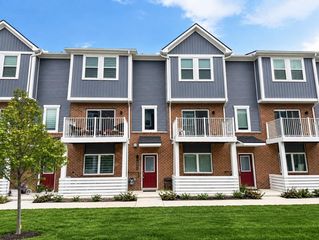 4861 Lismore Lane, Troy, MI 48085