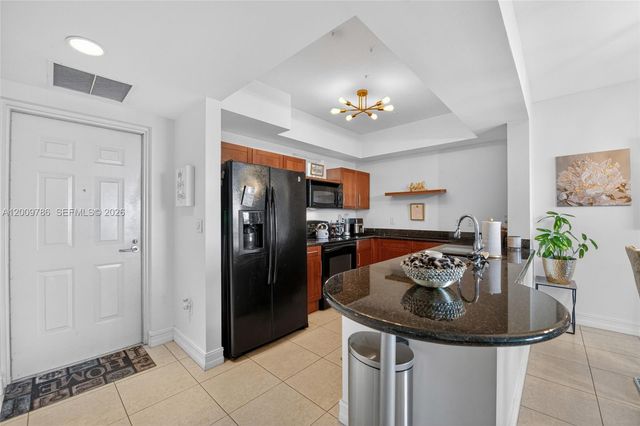 7266 SW 88th St A403, Miami, FL 33156