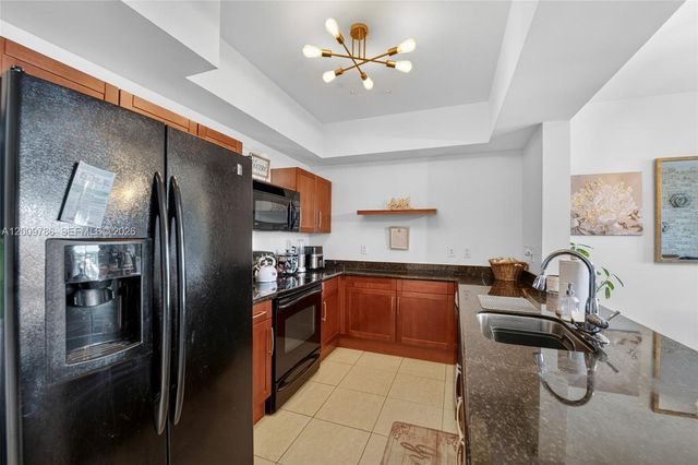 7266 SW 88th St A403, Miami, FL 33156