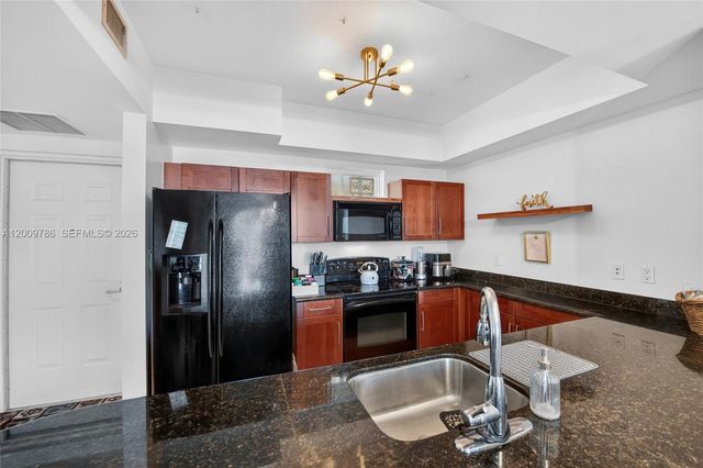 7266 SW 88th St A403, Miami, FL 33156