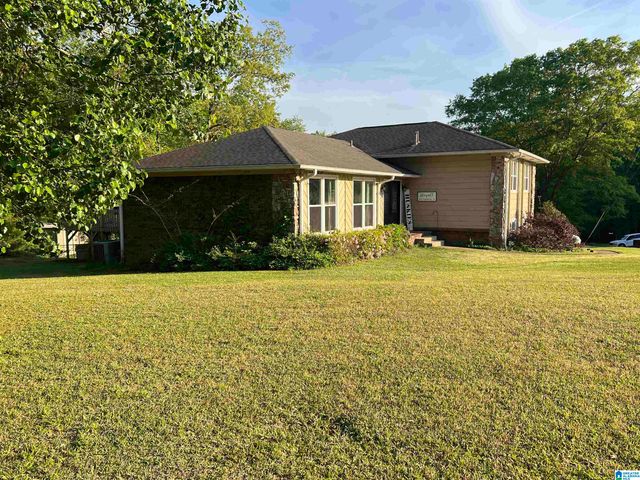 2021 EASTBROOK DRIVE, Trussville, AL 35173