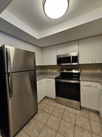 4187 N Haverhill Road 517, West Palm Beach, FL 33417