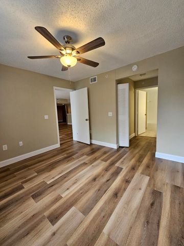 4187 N Haverhill Road 517, West Palm Beach, FL 33417