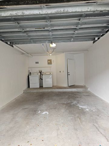 4187 N Haverhill Road 517, West Palm Beach, FL 33417