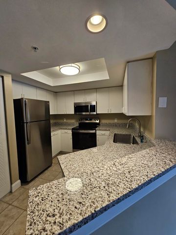 4187 N Haverhill Road 517, West Palm Beach, FL 33417