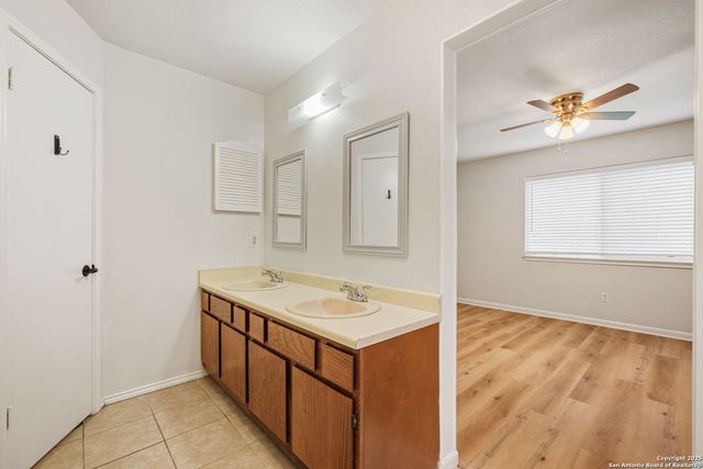 3618 Ridge Dawn St., San Antonio, TX 78247