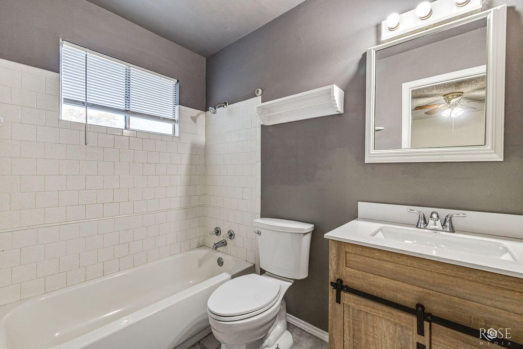 Image 19 of property listing at 3613 Old Post Road, San Angelo, TX 76904