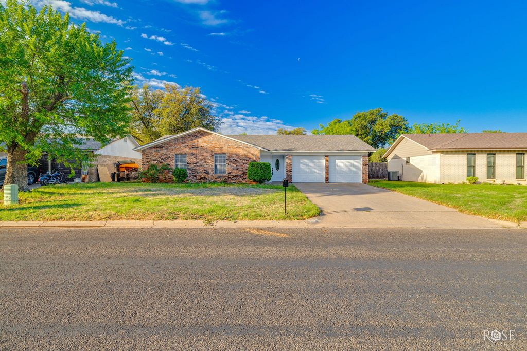 Image 2 of property listing at 3613 Old Post Road, San Angelo, TX 76904