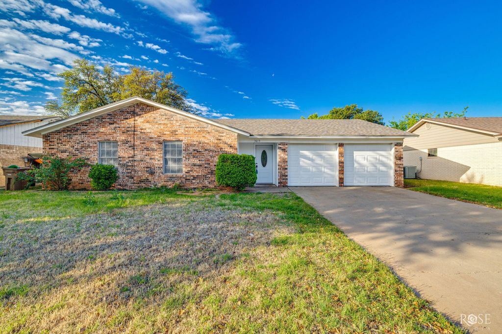 Image 5 of property listing at 3613 Old Post Road, San Angelo, TX 76904