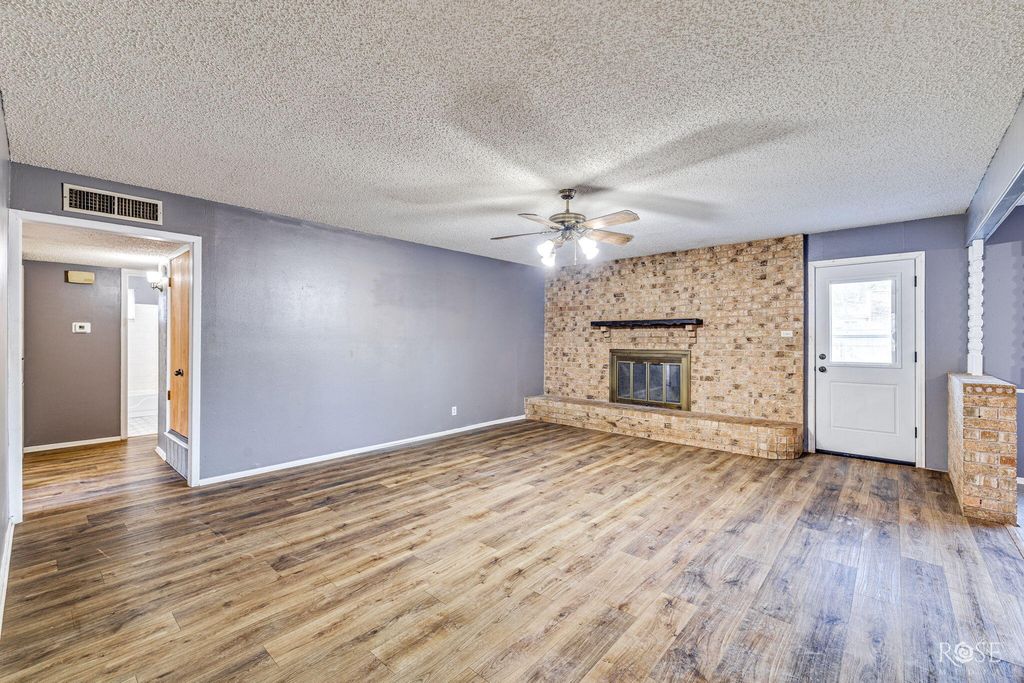 Image 8 of property listing at 3613 Old Post Road, San Angelo, TX 76904