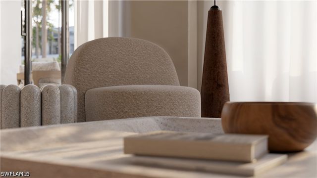 975 6Th AVE S 203, Naples, FL 34102