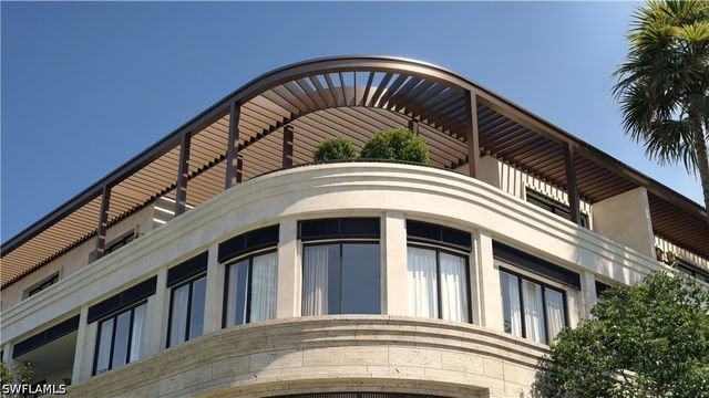 975 6Th AVE S 203, Naples, FL 34102