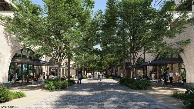 975 6Th AVE S 203, Naples, FL 34102