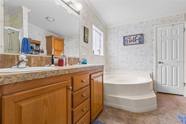 6679 NW 27TH PLACE, Bell, FL 32619