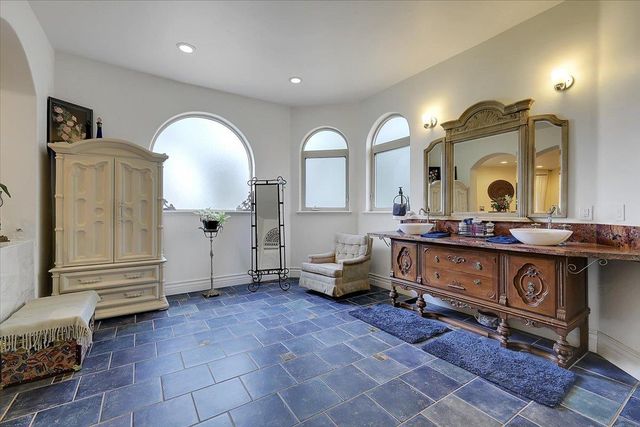 7070 Cross Star Trl, Loma Rica, CA 95901