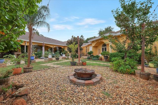 7070 Cross Star Trl, Loma Rica, CA 95901