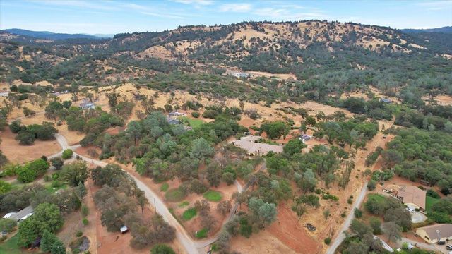 7070 Cross Star Trl, Loma Rica, CA 95901