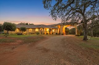 7070 Cross Star Trl, Loma Rica, CA 95901