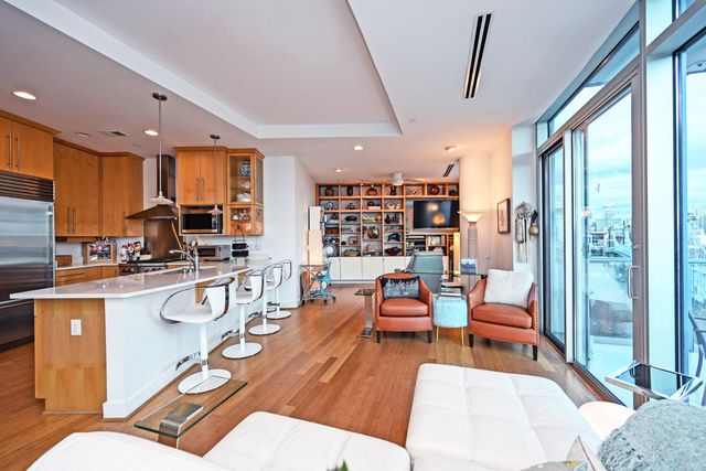 1 Roebling Way, 805, Covington, KY 41011